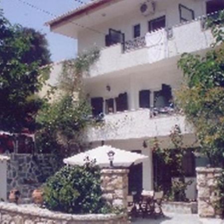 Yasemi Rooms Βασιλική Εξωτερικό φωτογραφία